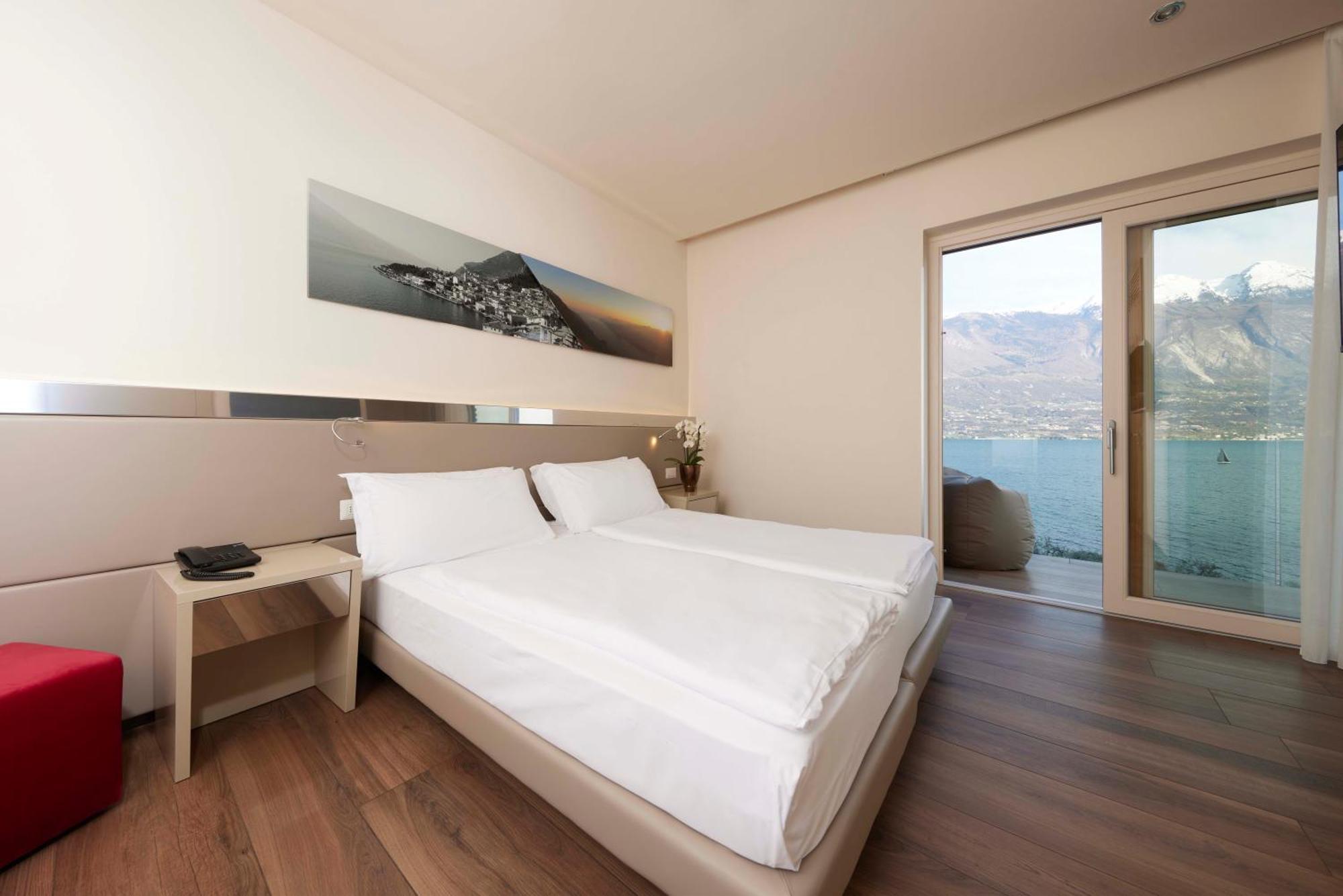 Deluxe Double or Twin Room,1706919272:JPEG